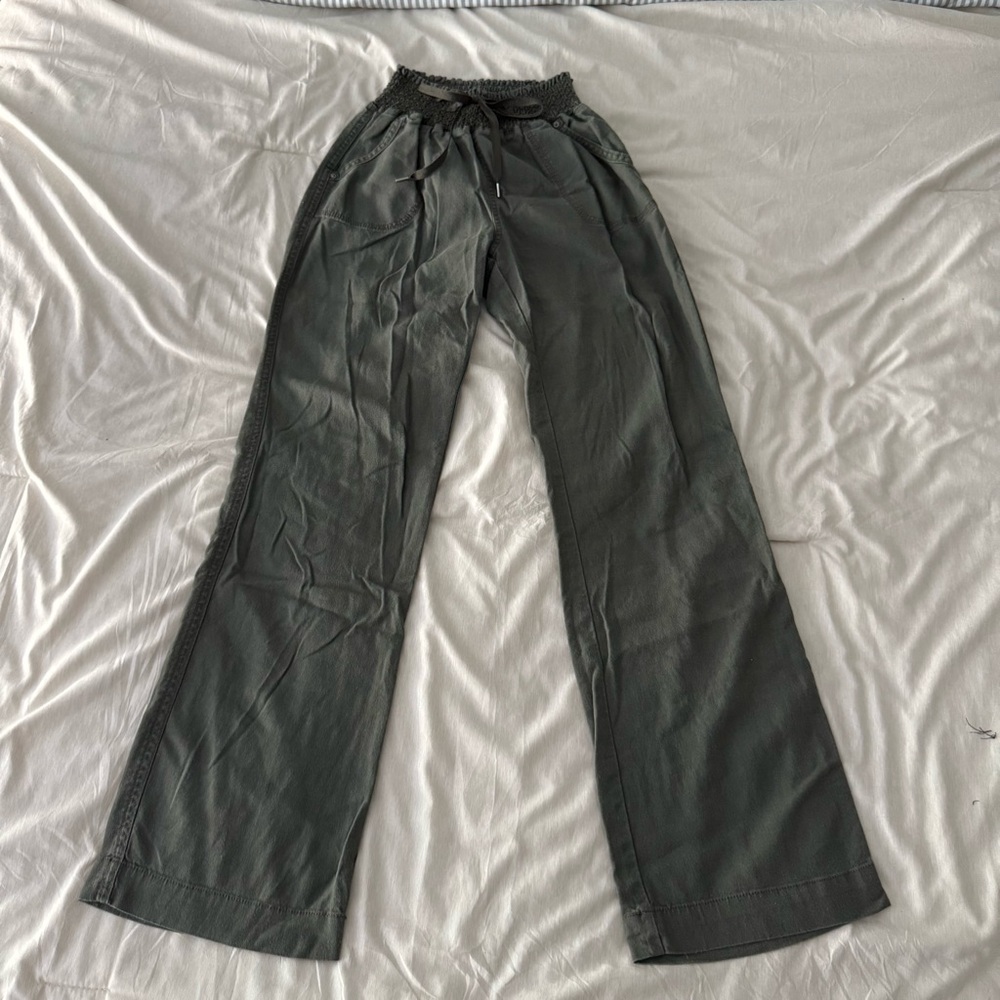 Cisono Women’s Drawstring Wide-Leg Pants - Olive Green